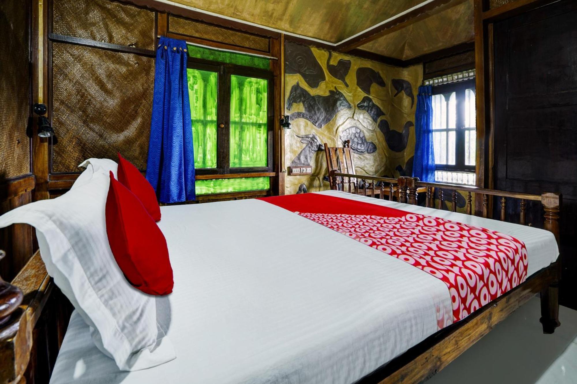 Oyo Flagship Meadow View Inn Thekkady Exterior photo